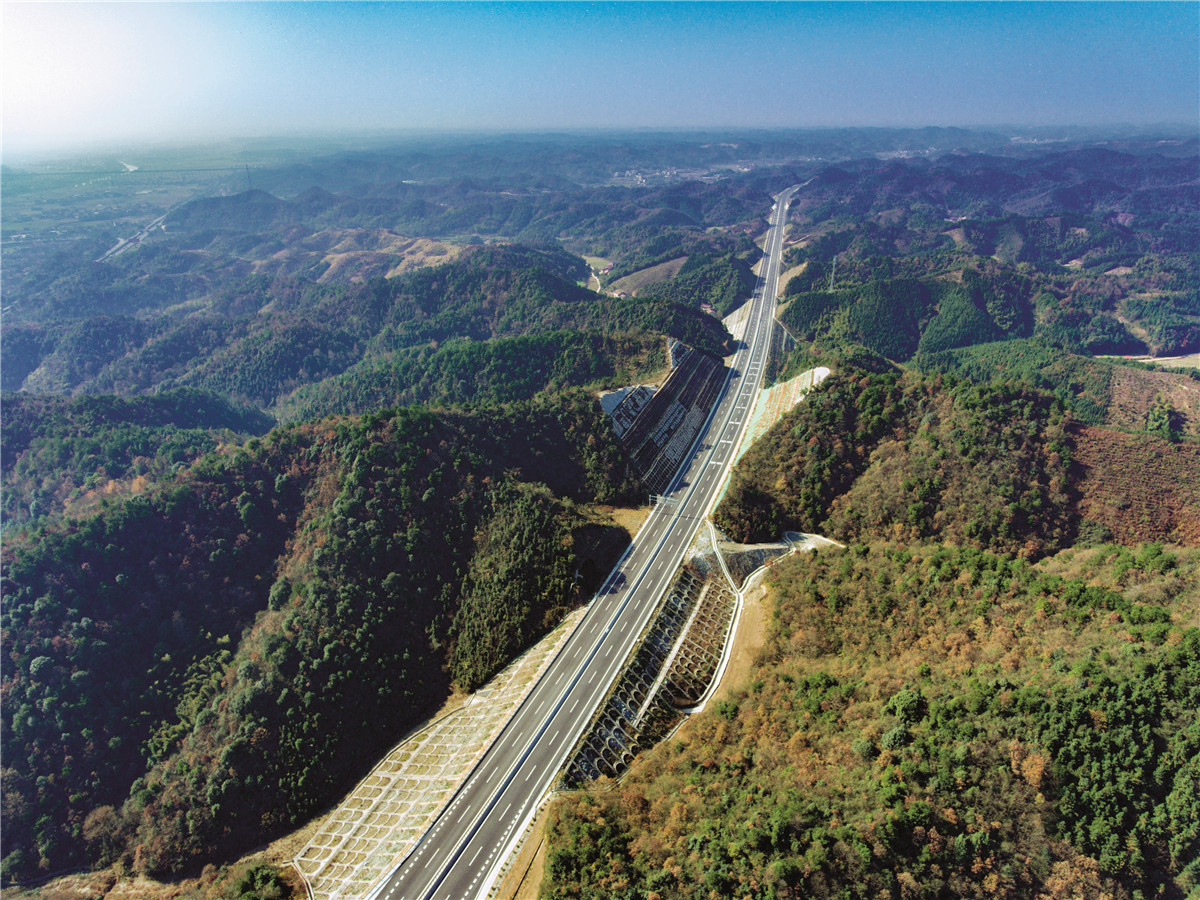 湖南大岳高速公路